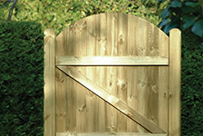 Help and advice - How to guides - Fitting a gate
