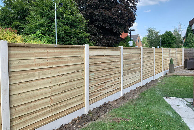 Heavy duty waney lap fencing, pressure treated