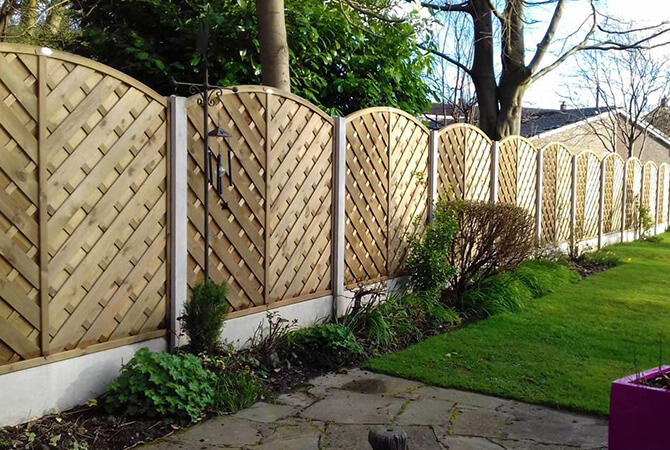 V Arched Continental fencing