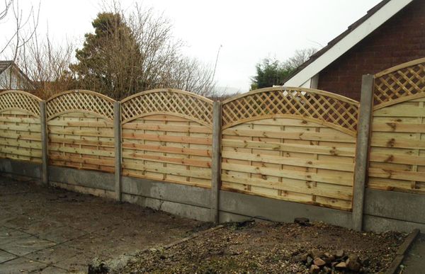 Arched Lattice Top Fence Panel